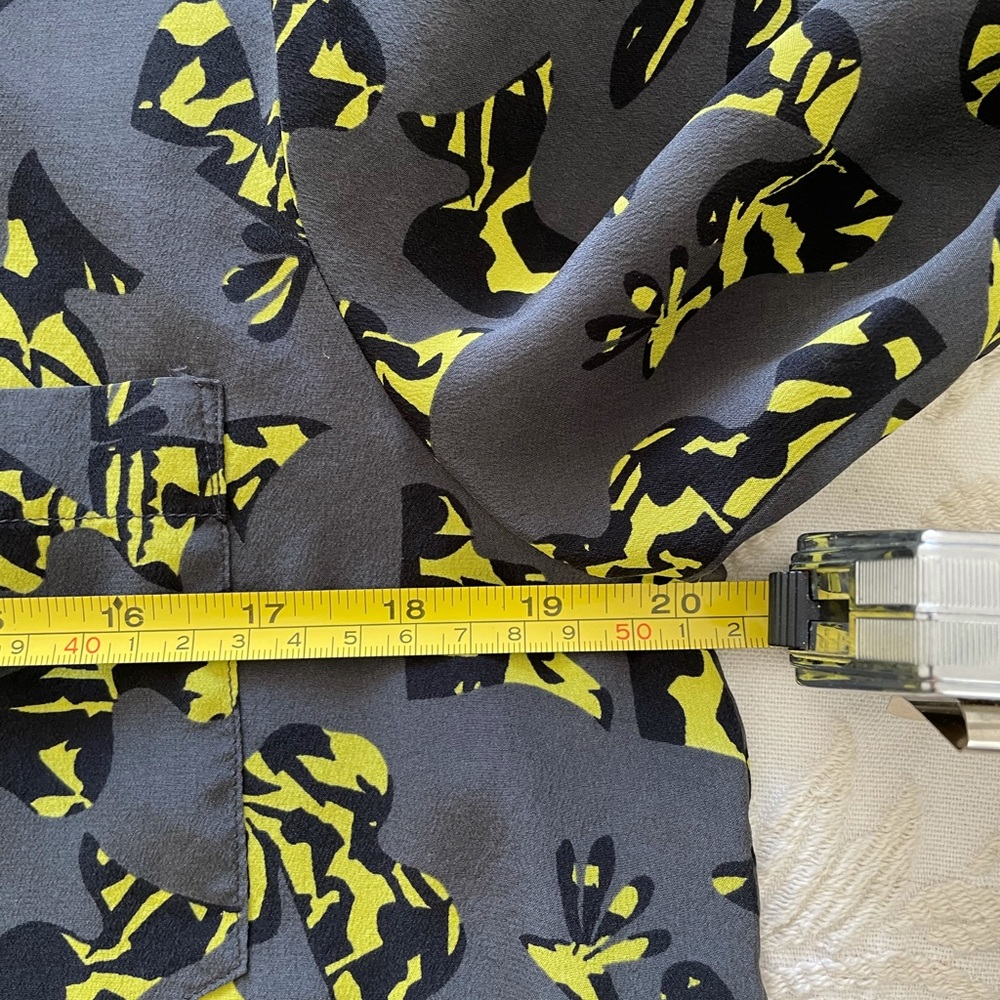 Silk Gray Yellow Pattern Button Down Long Shirt Br - image 5